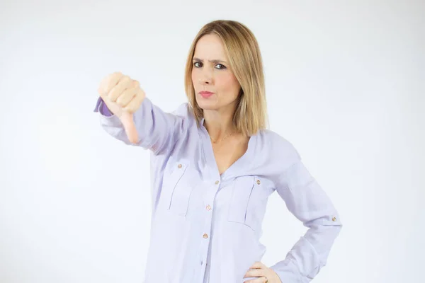 Portrait Serious Young Woman Who Showing Thumb White Background — Stock Photo, Image