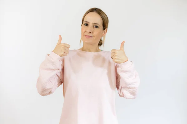 Smiling Pretty Young Woman Showing Thumbs Isolated White Background — Stock Photo, Image