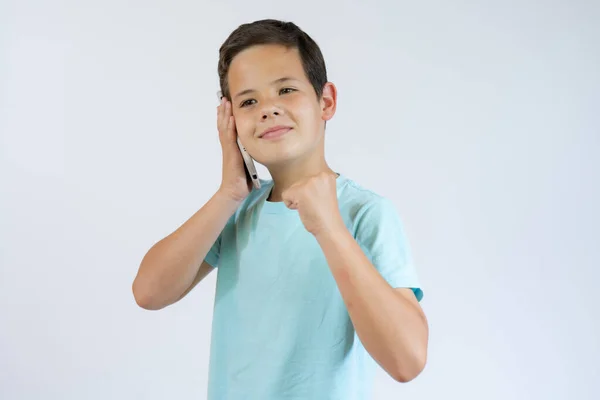 Bild Von Jungen Emotionalen Erregt Schreienden Kleinen Jungen Isoliert Über — Stockfoto