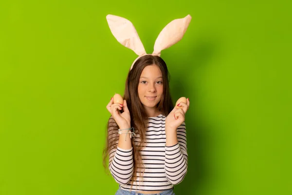 Girl Rabbit Ears Holds Easter Eggs Her Hand Holiday — Stock Photo, Image