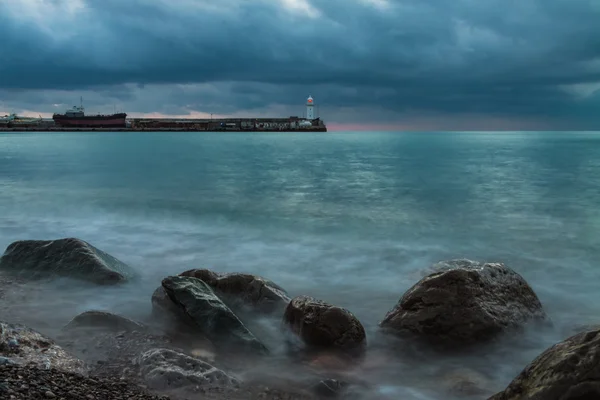 Kırım deniz feneri kış dawn karşılar