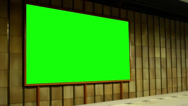 Billboard - green screen in subway (metro) - nobody — Stock Video