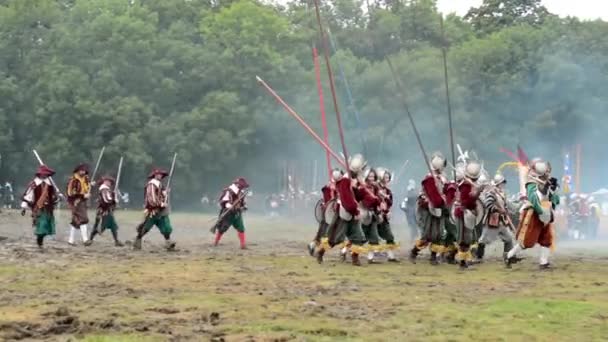 Warrior riding a horse - military - battleground (army forces) - battlefield — Stock Video