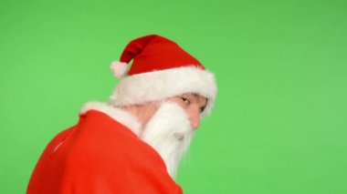 Noel Baba - yeşil ekran - studio - Noel Baba kameraya olur.