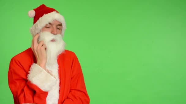 Papai Noel - tela verde - estúdio - Papai Noel está pensando (esqueça algo ) — Vídeo de Stock