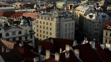 Şehir (Prag) - kentsel binalar - çatılar binalar - Prag Kalesi (Hradcany) - ağaç