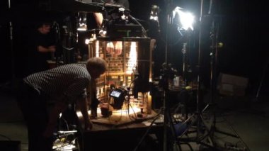 Film Prodüksiyon - arkasında sahneleri - aydınlatma - Kukla Tiyatrosu