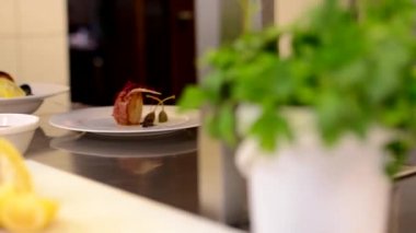 Yemek - yemek restoran mutfakta