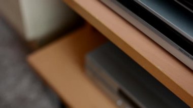 Cd veya Dvd disk - optik sürücü - televizyon - DVD sürücüden kaldırma
