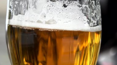 bardak bira - ayrıntı