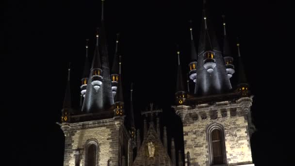 Iglesia de Nuestra Señora ante Tyn - noche — Vídeos de Stock