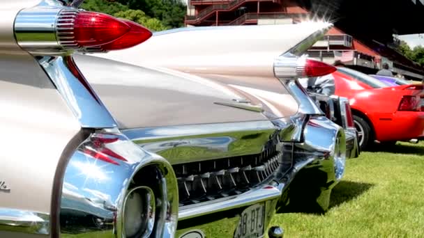 PRAGUE, CZECH REPUBLIC - JUNE 20, 2015: old vintage American car - back side closeup — Stock Video