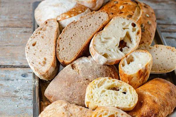 Roti Berbagai Jenis Bakeciabata Rye Gandum Dan Berbagai Macam Kue — Stok Foto