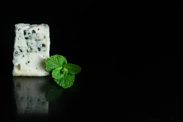 Kék Sajt Gorgonzola Vagy Dorblu Stilton Tejtermék Készült Kecske Juh — Stock Fotó