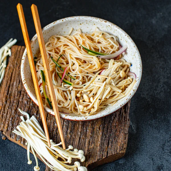 Ris Nudlar Grönsaker Enoki Cellofan Pasta Miso Ramen Funchoose Soppa — Stockfoto