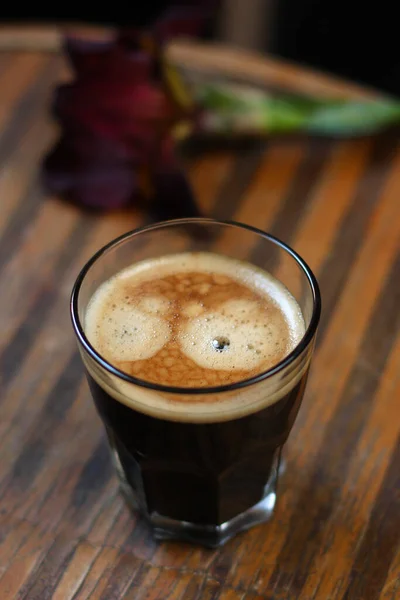Bicchiere Bevanda Caffè Sfondo Legno — Foto Stock