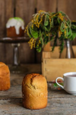 Paskalya pastalarını kapat.