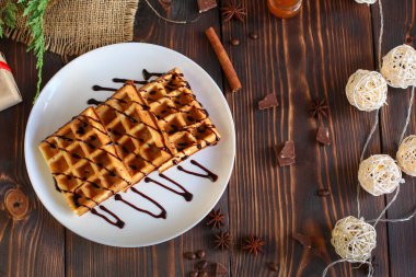 Tahta masada nefis noel waffle 'larının yakın plan görüntüsü