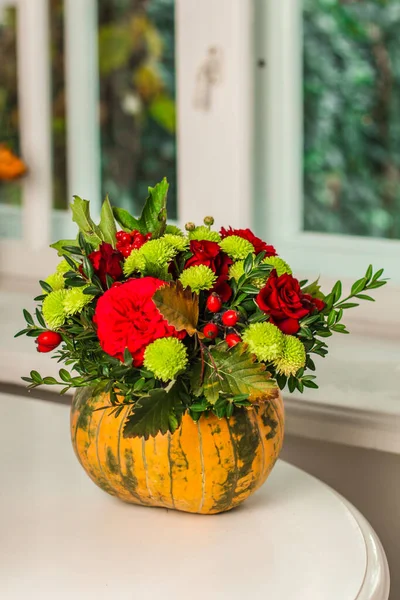 Bouquet Flowers Pumpkin Served Table — Stock Photo, Image