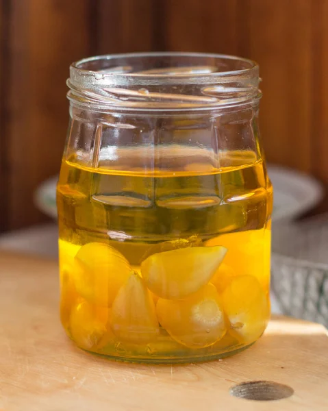 Oil Garlic Glass Jar Close — Stock Photo, Image
