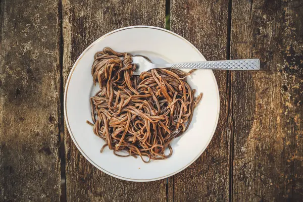 Braune Spaghetti Von Oben — Stockfoto