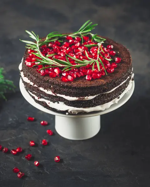 Chocolate Cake Cream Decorated Pomegranate Seeds — Stock Photo, Image