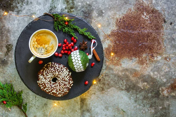 Pomegranate Seeds Doughnut — Zdjęcie stockowe