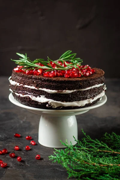 Chocolate Cake Cream Decorated Pomegranate Seeds — Stock Photo, Image