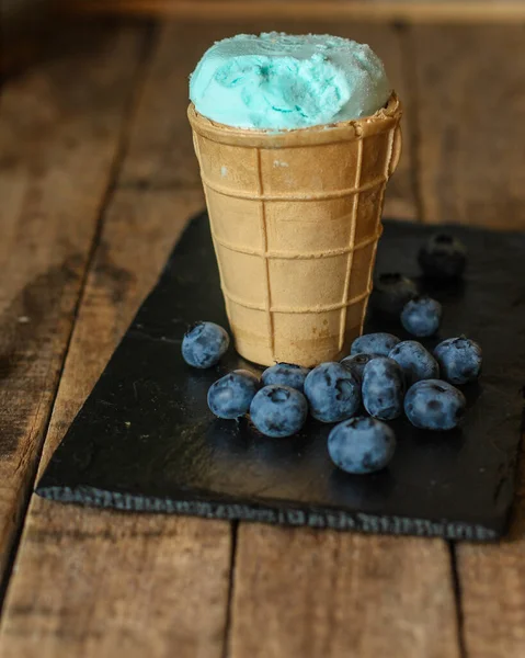 Blue Ice Cream Blueberries — Stock Photo, Image