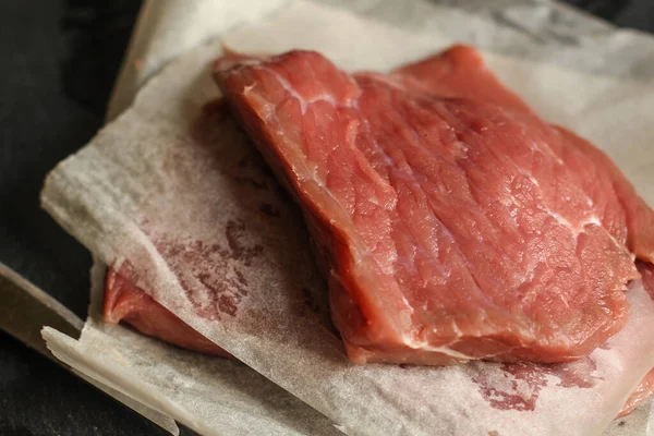 Сырой Говяжий Кусок Мяса Ингредиентами — стоковое фото
