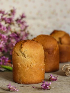 Paskalya pastalarını kapat. 