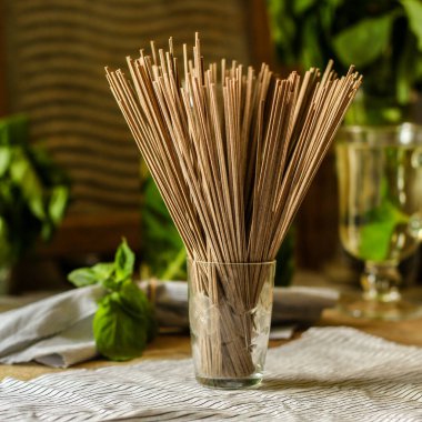 Bambu sopaları yaklaş.