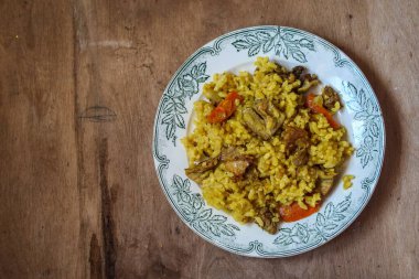 Havuçlu ve etli pilav.