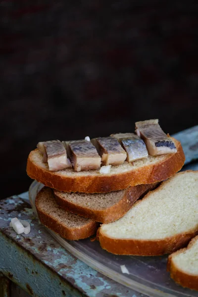 Sliced Bread Wooden Board — Stock Photo, Image