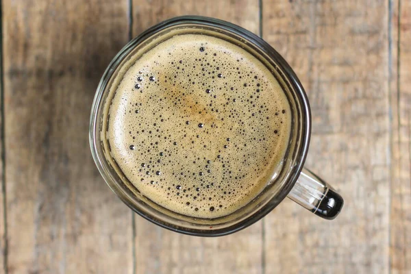 Glas Kaffeegetränk Auf Holzgrund — Stockfoto