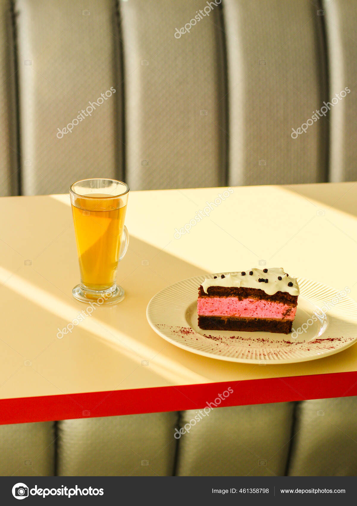 Gros Plan Morceau Gateau Sur Assiette Image Libre De Droit Par A Lesa Lesa C