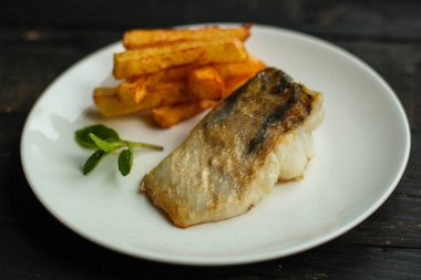 Kızarmış balık mı, ızgara mı?