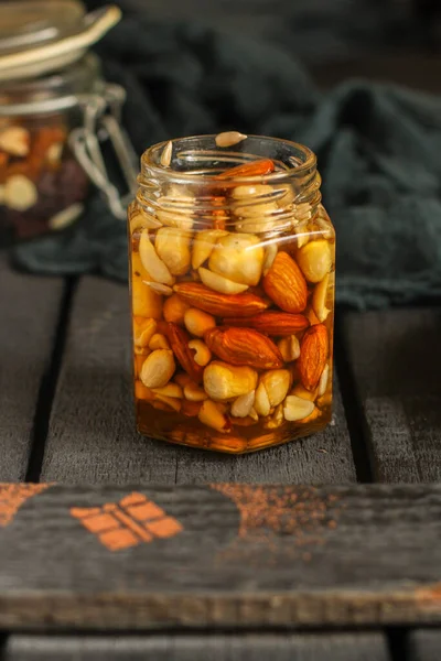 Kacang Penutup Sehat Dengan Madu — Stok Foto