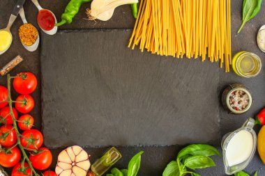 makarna malzemeleriyle düz arkaplan 