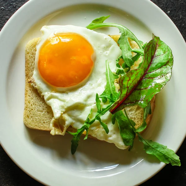 Яйцо Томатным Соусом Яйцами — стоковое фото