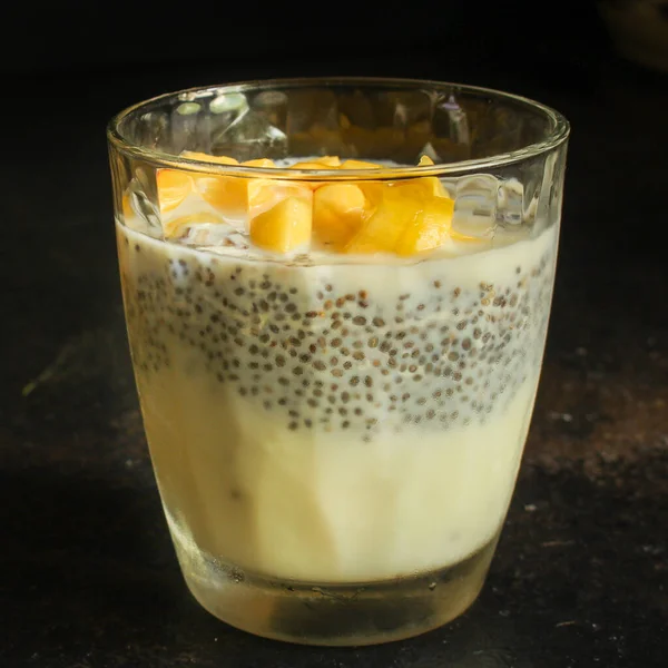 Chia Pudding Mit Pfirsich — Stockfoto