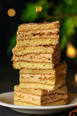 Tatlı tatlıyı kapat. Kremalı kekler.