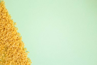 Makarna alfabesinin üst görünümü yiyecek arkaplanı