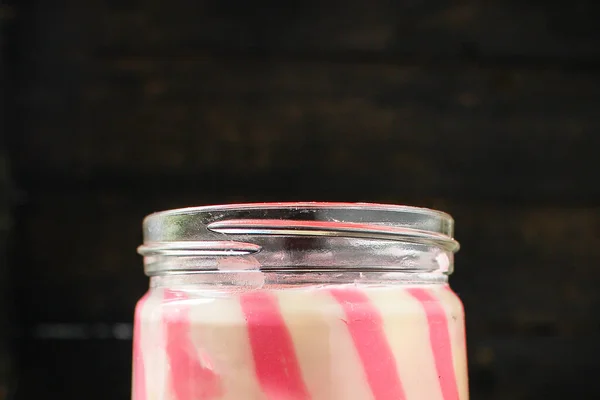 Bunte Süße Sahne Glas — Stockfoto