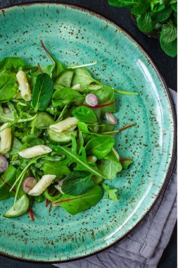 otlu makarna yakın çekim