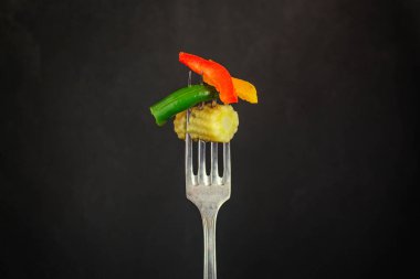 mısır, bezelye ve biber.