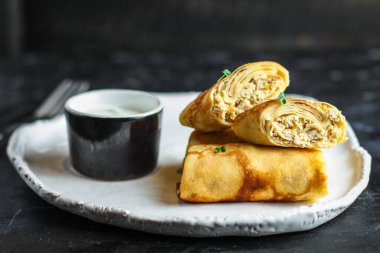 Etle doldurulmuş gözleme.