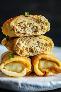 Etle doldurulmuş gözleme.