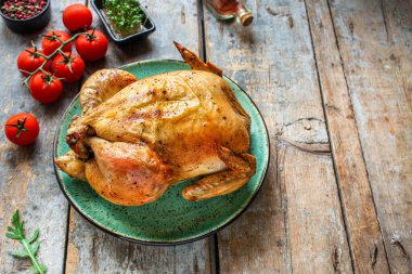 Kızarmış tavuk tepesi manzarası.