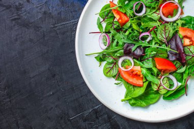 Sebze salatası üst görünümü